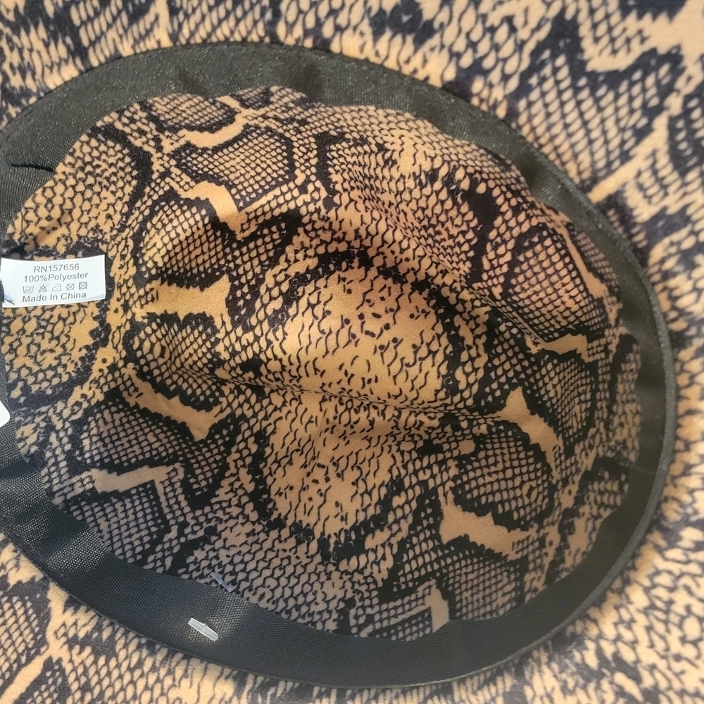 Tan and Black Reptile Skin Pattern - Picture 4 of 11